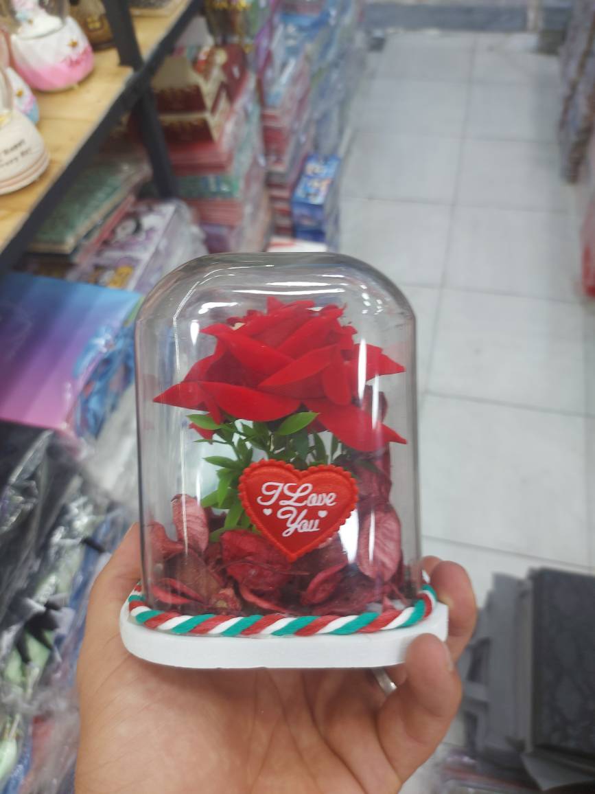 باکس گل رز شيشه ای