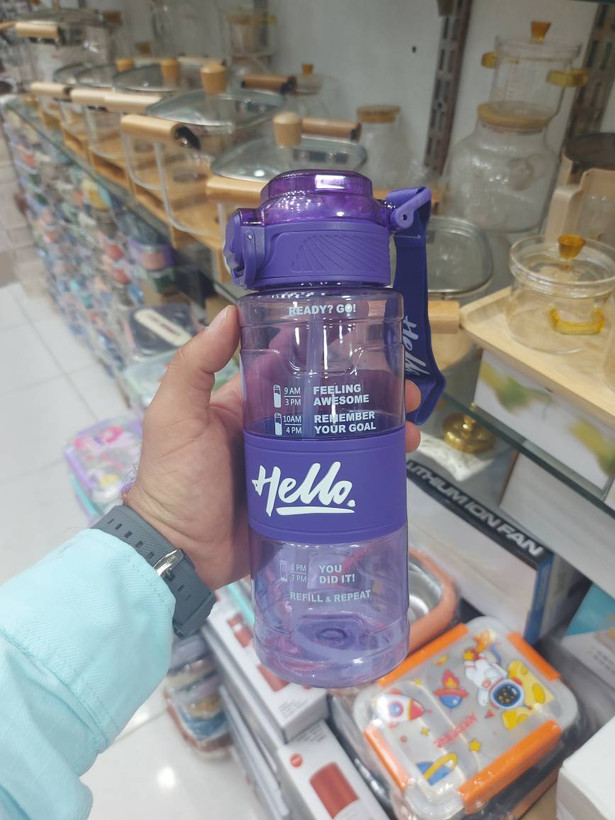 قمقمه باشگاهی وارداتیHello