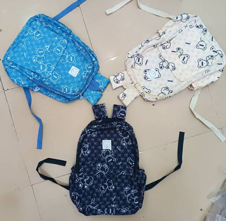 کوله پشتی پارچه ای طرح کله خرسی
